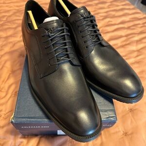 Cole Haan Black Leather Derby Dress Shoes